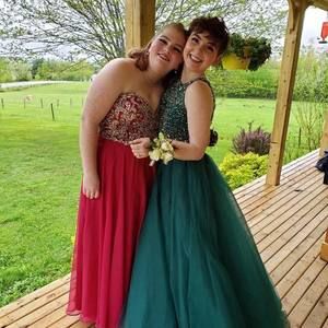 Meet your Posher, Cassandra